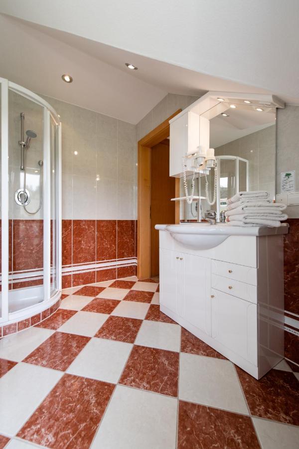 Hotel Irmgard Strass im Attergau